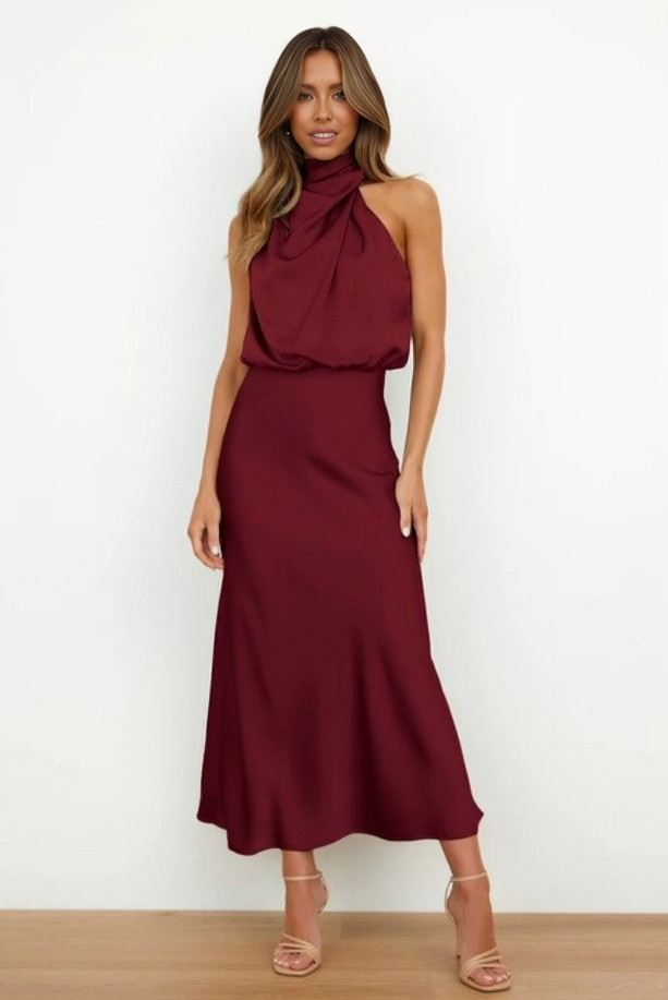 Doris | Elegancka wieczorowa sukienka damska z dekoltem halter 10